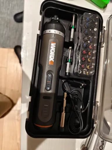 מברגה חשמלית נטענת Worx WX240 — קומפקטית עם 30 ביטים, נטענת USB ותאורת LED - תמונה 4